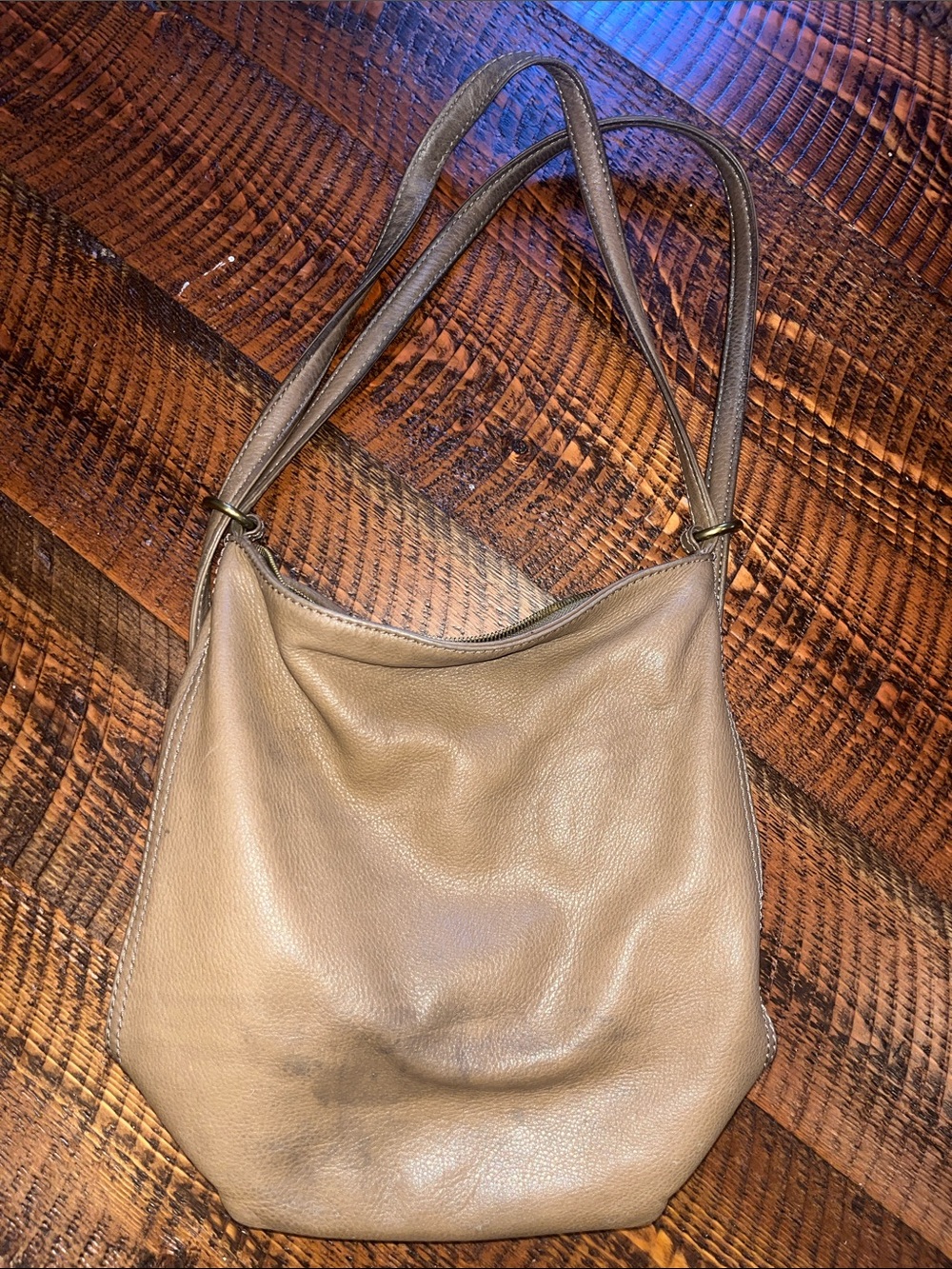 Nino Bossi Handbags
Chocolate Golda Leather Hobo backpack/shoulder bag